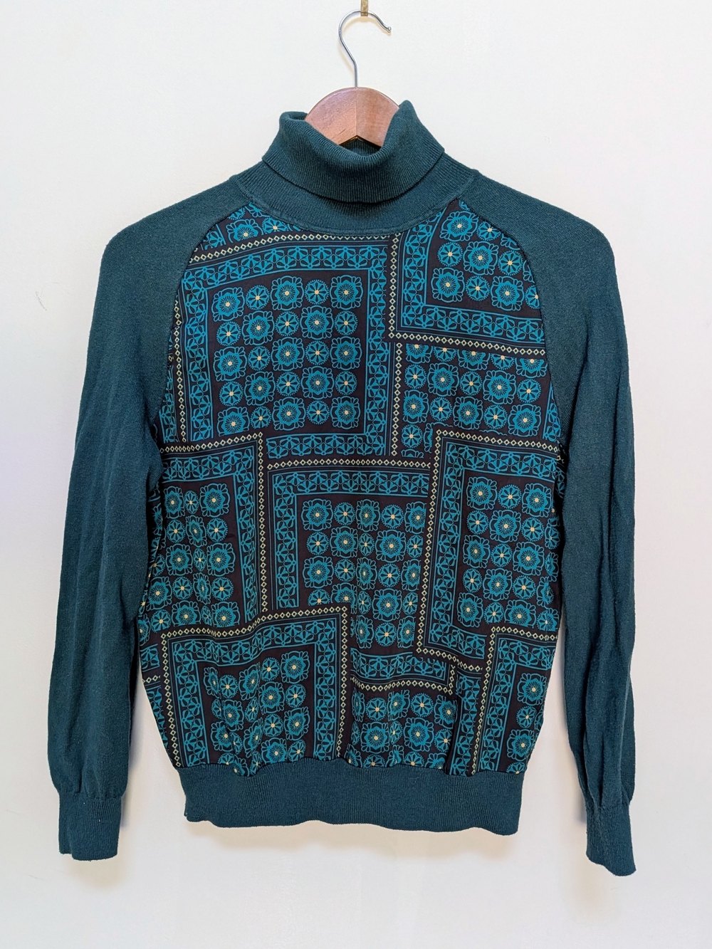 LOFT Mixed Media Scarf Print Turtleneck Sweater | Size SP